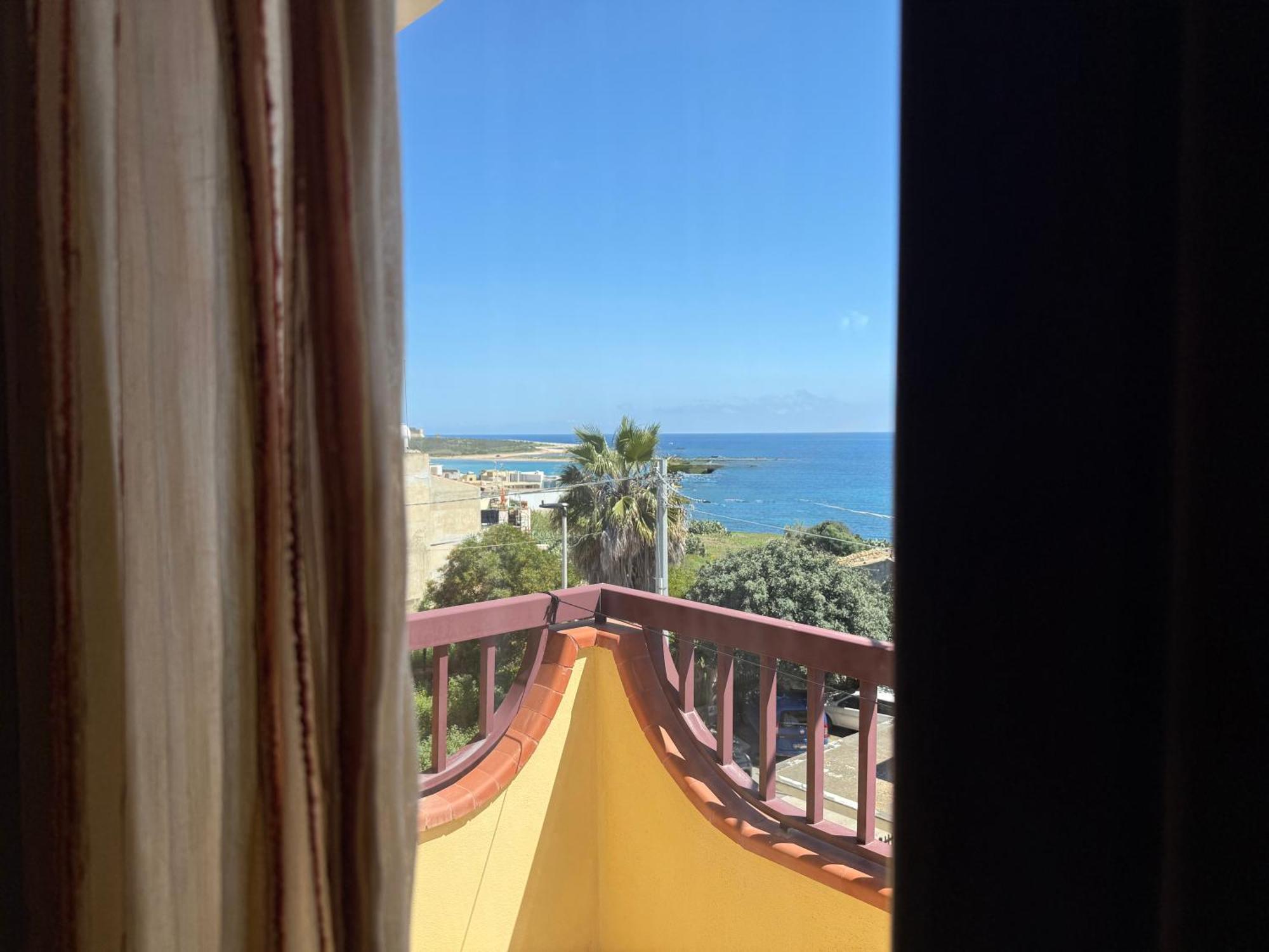 Albergo Perseo Portopalo Di Capo Passero Exterior photo